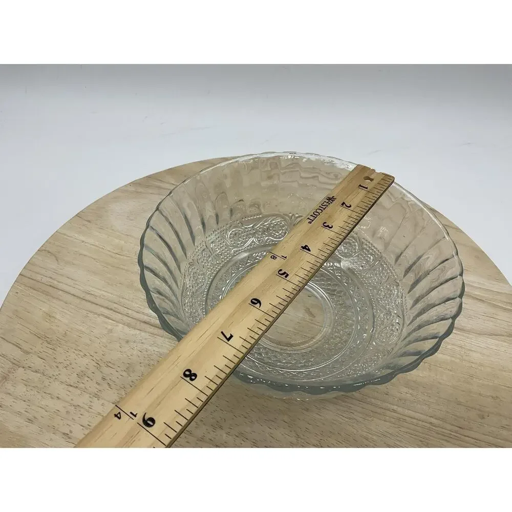 Clear Glass Serving Bowl Round Geometric Pressed Pattern Kitchen Decor‎ Tabletop